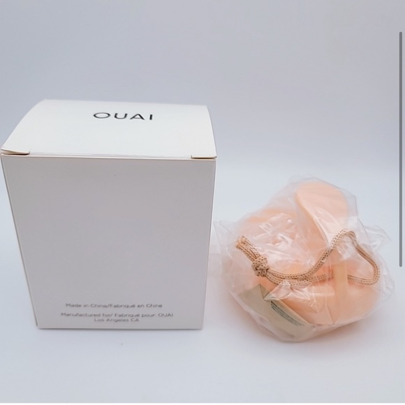 Ouai Scalp Massager - Picture 3 of 3
